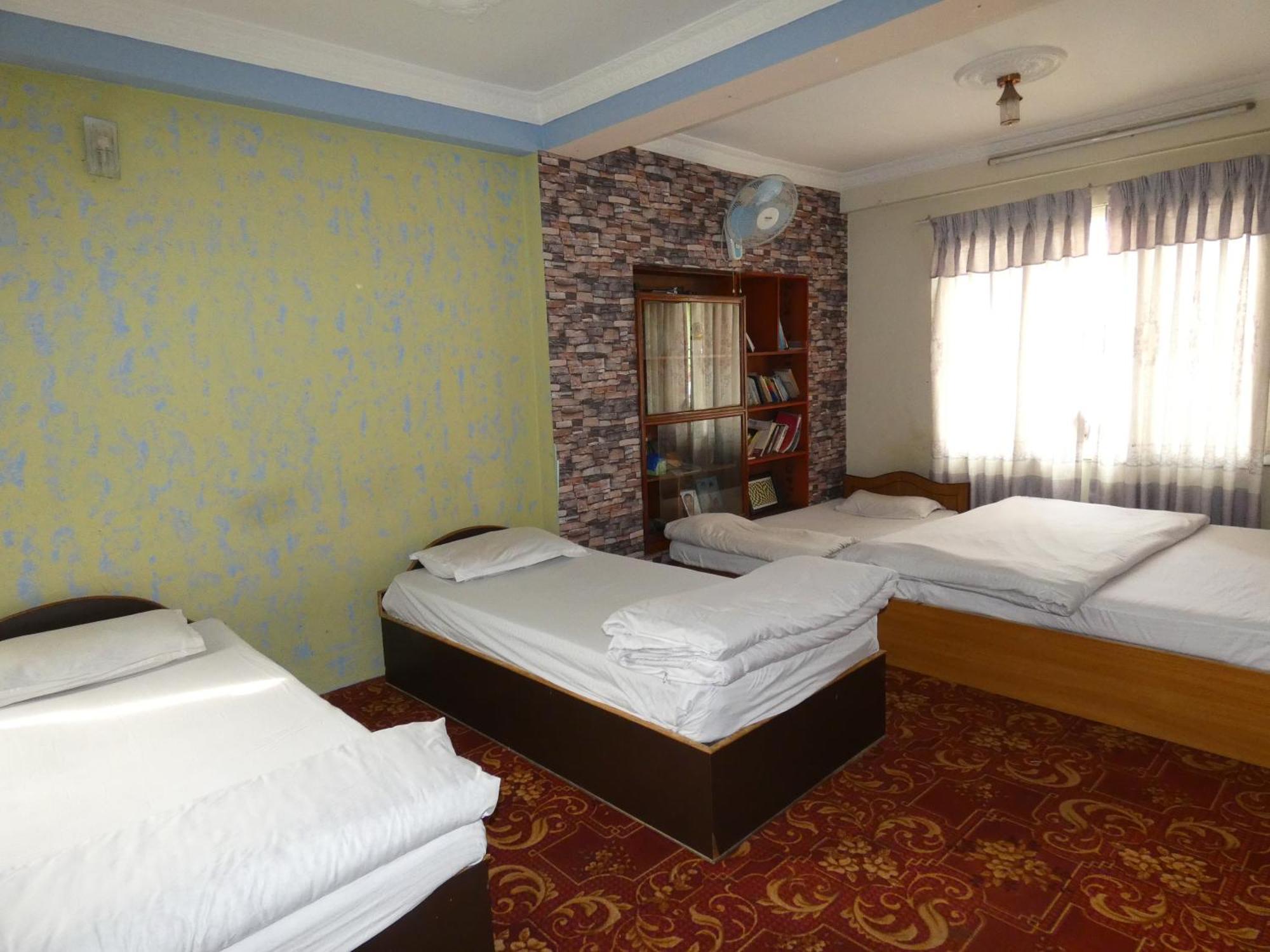 Sara'S Backpackers Hotel Катманду Экстерьер фото