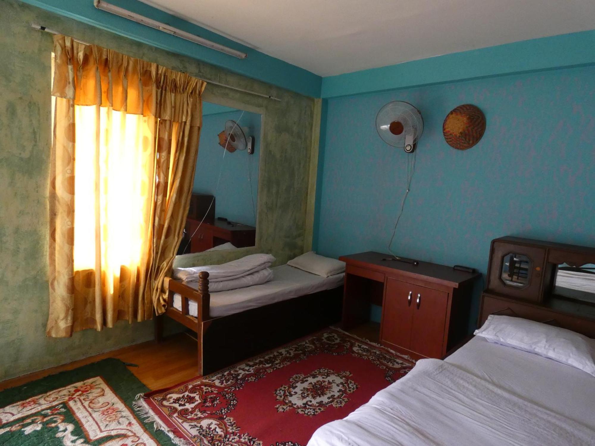 Sara'S Backpackers Hotel Катманду Экстерьер фото